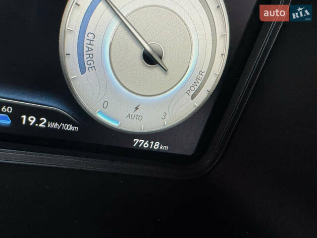 Серый Хендай Kona Electric, объемом двигателя 0 л и пробегом 77 тыс. км за 15999 $, фото 57 на Automoto.ua