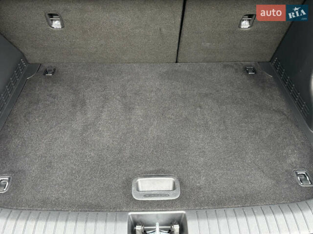 Сірий Хендай Kona Electric, об'ємом двигуна 0 л та пробігом 52 тис. км за 16450 $, фото 53 на Automoto.ua