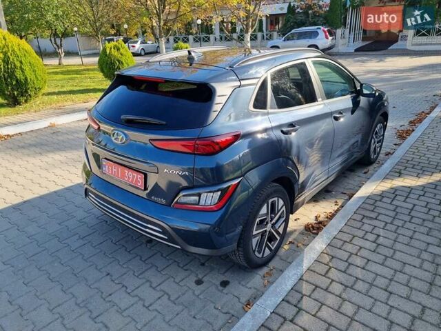 Серый Хендай Kona Electric, объемом двигателя 0 л и пробегом 42 тыс. км за 21500 $, фото 3 на Automoto.ua