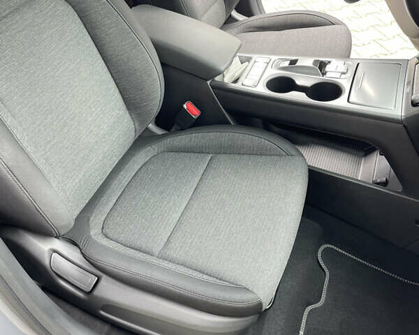 Серый Хендай Kona Electric, объемом двигателя 0 л и пробегом 47 тыс. км за 15950 $, фото 25 на Automoto.ua