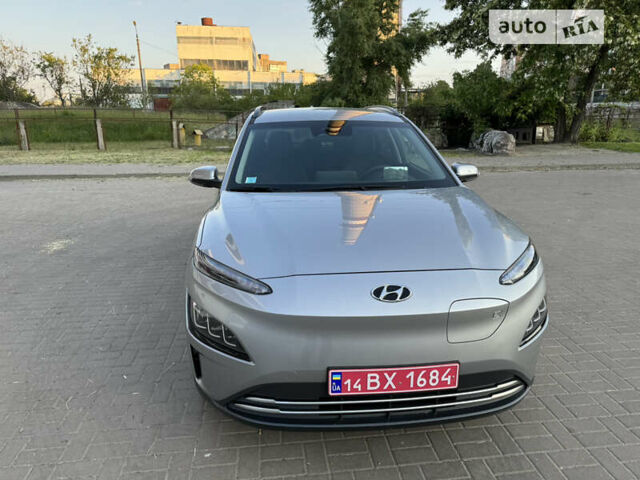 Сірий Хендай Kona Electric, об'ємом двигуна 0 л та пробігом 9 тис. км за 23900 $, фото 11 на Automoto.ua