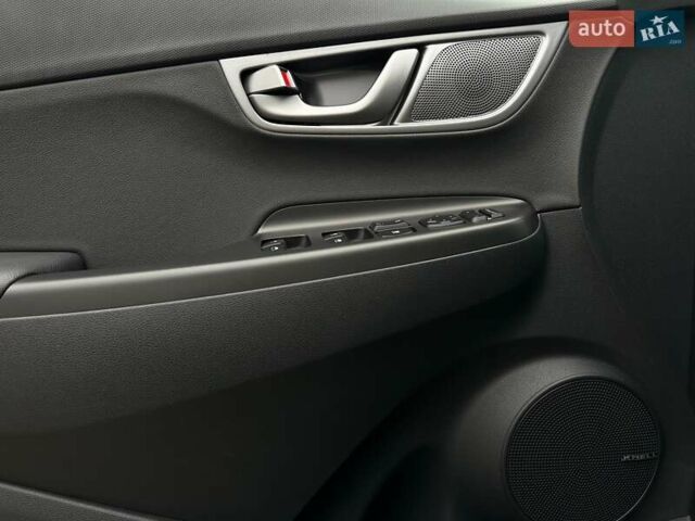 Серый Хендай Kona Electric, объемом двигателя 0 л и пробегом 65 тыс. км за 19900 $, фото 4 на Automoto.ua