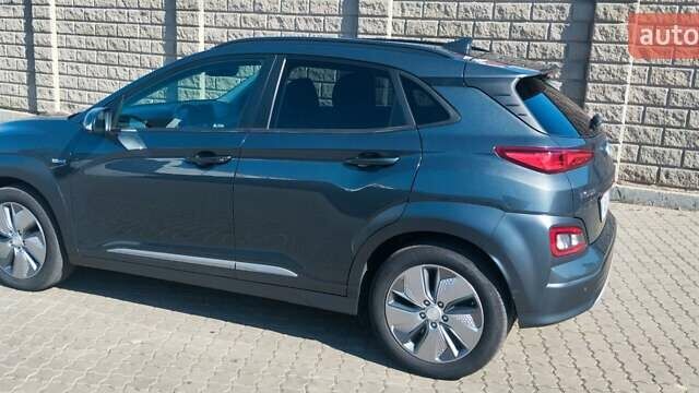 Сірий Хендай Kona Electric, об'ємом двигуна 0 л та пробігом 134 тис. км за 17800 $, фото 4 на Automoto.ua