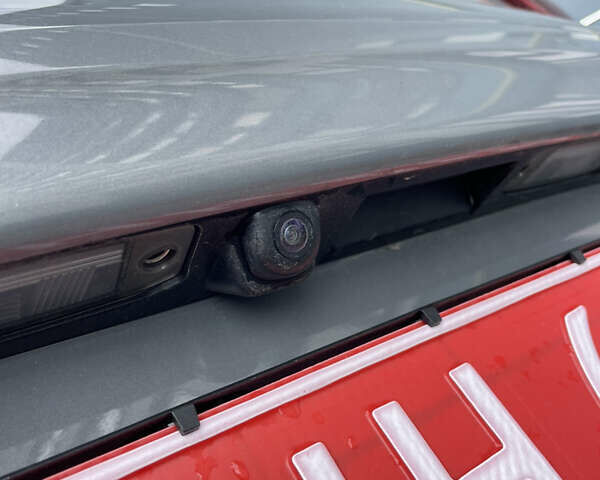 Серый Хендай Kona Electric, объемом двигателя 0 л и пробегом 47 тыс. км за 15950 $, фото 21 на Automoto.ua