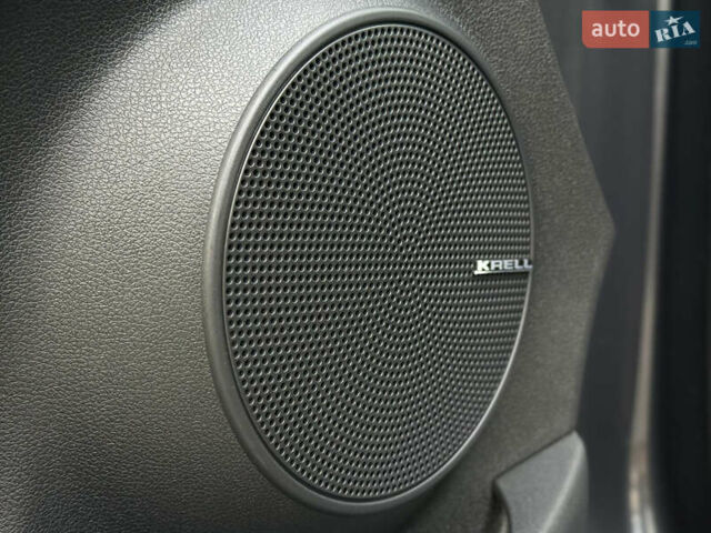 Серый Хендай Kona Electric, объемом двигателя 0 л и пробегом 87 тыс. км за 19552 $, фото 78 на Automoto.ua