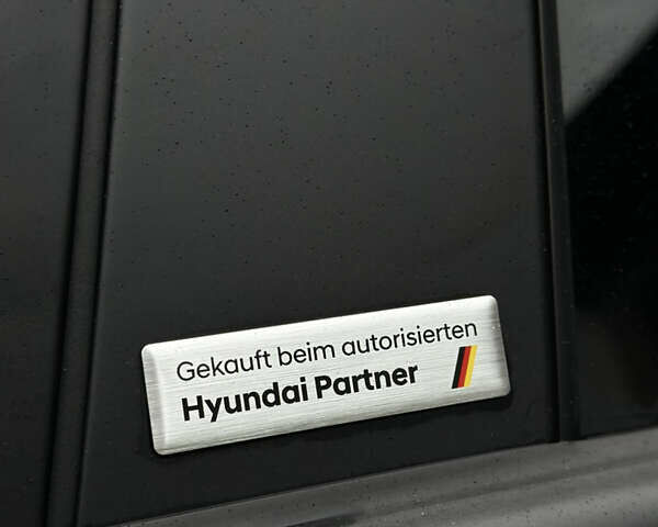 Серый Хендай Kona Electric, объемом двигателя 0 л и пробегом 63 тыс. км за 17900 $, фото 13 на Automoto.ua