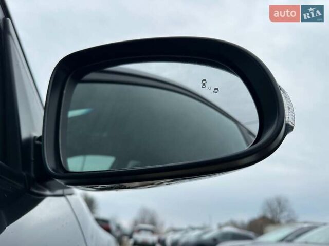 Серый Хендай Kona Electric, объемом двигателя 0 л и пробегом 65 тыс. км за 19900 $, фото 33 на Automoto.ua