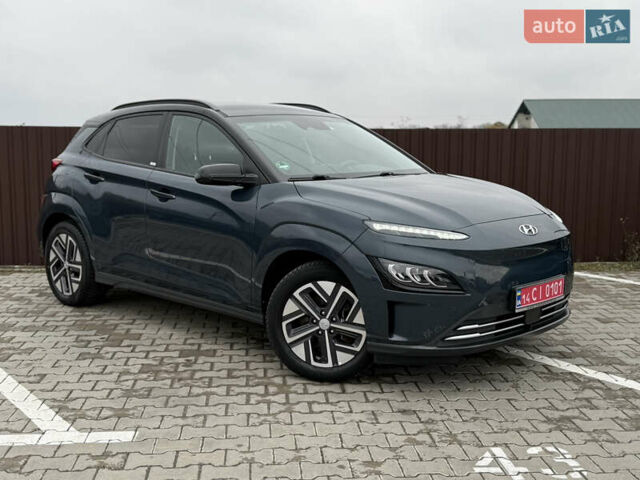 Сірий Хендай Kona Electric, об'ємом двигуна 0 л та пробігом 37 тис. км за 18100 $, фото 11 на Automoto.ua