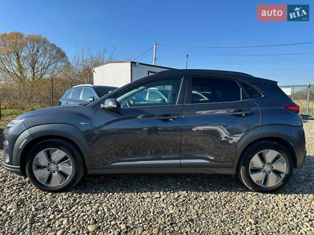 Сірий Хендай Kona Electric, об'ємом двигуна 0 л та пробігом 83 тис. км за 19900 $, фото 27 на Automoto.ua