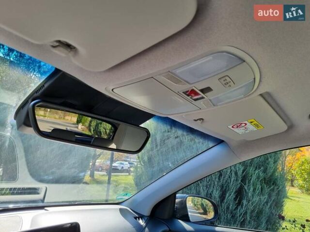 Серый Хендай Kona Electric, объемом двигателя 0 л и пробегом 42 тыс. км за 21500 $, фото 45 на Automoto.ua