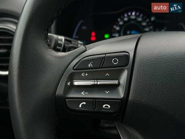 Серый Хендай Kona Electric, объемом двигателя 0 л и пробегом 65 тыс. км за 19900 $, фото 46 на Automoto.ua