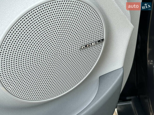 Серый Хендай Kona Electric, объемом двигателя 0 л и пробегом 72 тыс. км за 20154 $, фото 62 на Automoto.ua