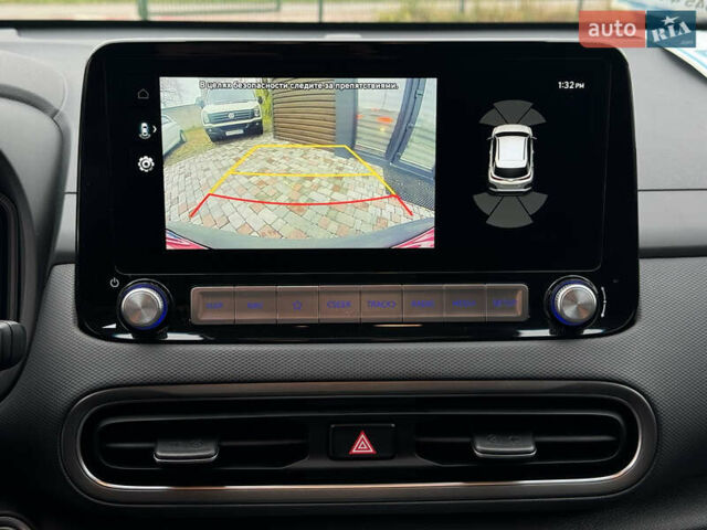 Серый Хендай Kona Electric, объемом двигателя 0 л и пробегом 65 тыс. км за 17999 $, фото 33 на Automoto.ua