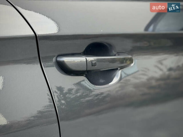 Серый Хендай Kona Electric, объемом двигателя 0 л и пробегом 87 тыс. км за 19552 $, фото 18 на Automoto.ua