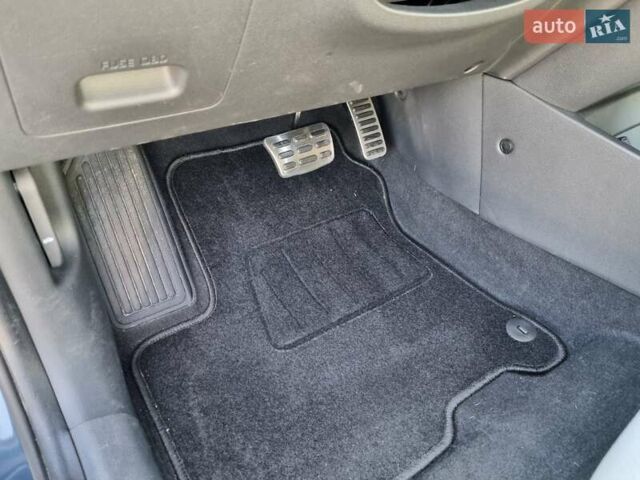 Серый Хендай Kona Electric, объемом двигателя 0 л и пробегом 42 тыс. км за 21500 $, фото 15 на Automoto.ua