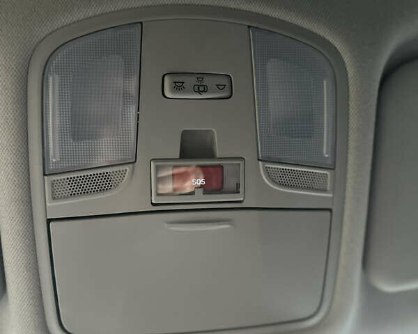 Серый Хендай Kona Electric, объемом двигателя 0 л и пробегом 63 тыс. км за 17900 $, фото 27 на Automoto.ua