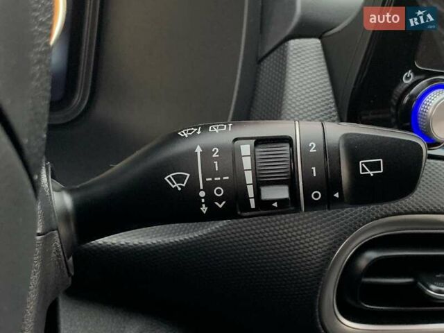 Сірий Хендай Kona Electric, об'ємом двигуна 0 л та пробігом 47 тис. км за 17355 $, фото 48 на Automoto.ua