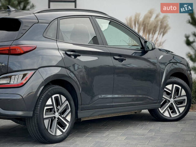 Серый Хендай Kona Electric, объемом двигателя 0 л и пробегом 87 тыс. км за 19552 $, фото 17 на Automoto.ua