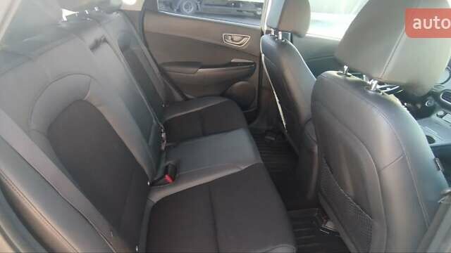 Сірий Хендай Kona Electric, об'ємом двигуна 0 л та пробігом 134 тис. км за 17800 $, фото 11 на Automoto.ua