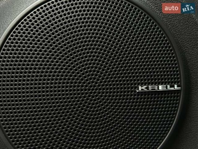 Серый Хендай Kona Electric, объемом двигателя 0 л и пробегом 65 тыс. км за 19900 $, фото 7 на Automoto.ua