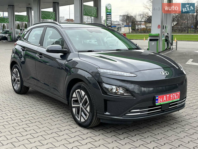 Сірий Хендай Kona Electric, об'ємом двигуна 0 л та пробігом 52 тис. км за 16450 $, фото 2 на Automoto.ua