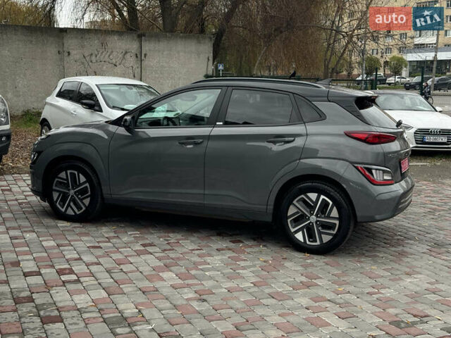 Серый Хендай Kona Electric, объемом двигателя 0 л и пробегом 65 тыс. км за 17999 $, фото 43 на Automoto.ua