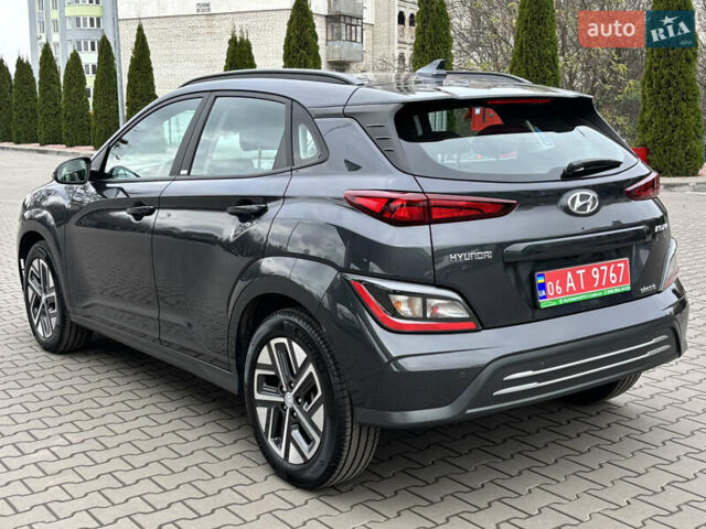 Сірий Хендай Kona Electric, об'ємом двигуна 0 л та пробігом 52 тис. км за 16450 $, фото 7 на Automoto.ua