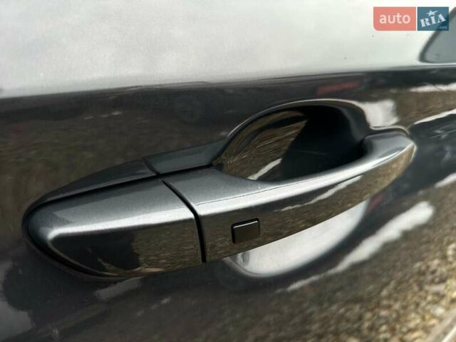 Серый Хендай Kona Electric, объемом двигателя 0 л и пробегом 65 тыс. км за 19900 $, фото 18 на Automoto.ua