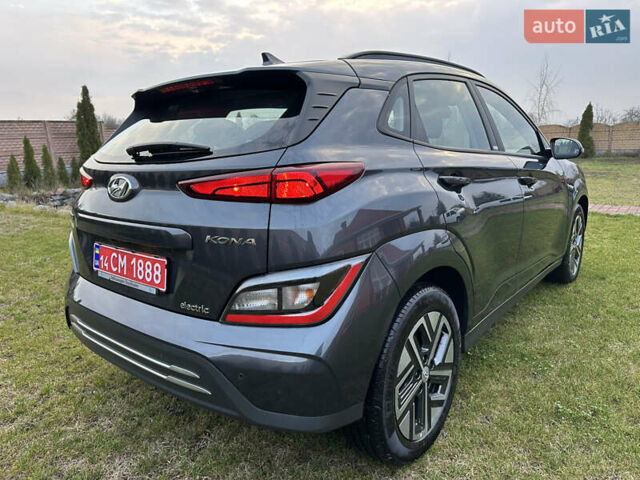 Сірий Хендай Kona Electric, об'ємом двигуна 0 л та пробігом 23 тис. км за 17900 $, фото 6 на Automoto.ua