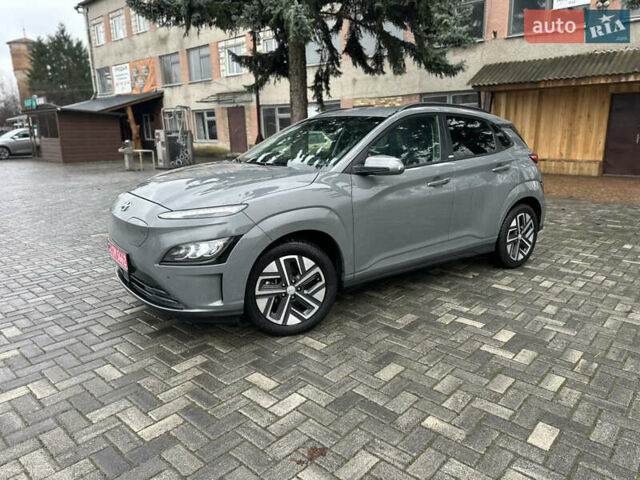 Сірий Хендай Kona Electric, об'ємом двигуна 0 л та пробігом 44 тис. км за 17600 $, фото 11 на Automoto.ua