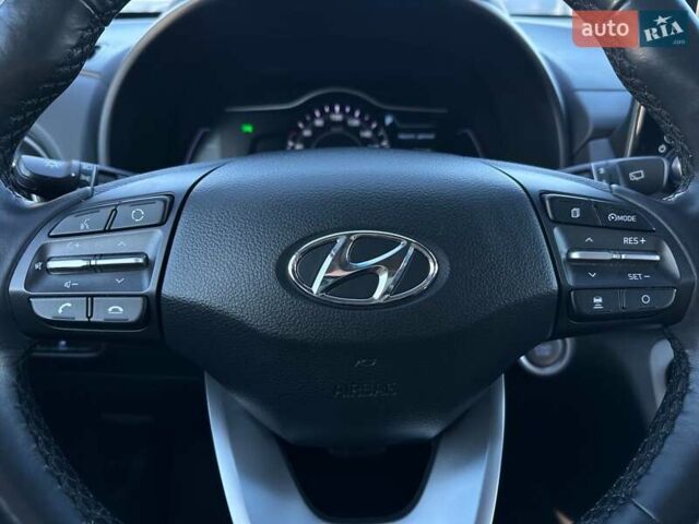 Сірий Хендай Kona Electric, об'ємом двигуна 0 л та пробігом 83 тис. км за 19900 $, фото 53 на Automoto.ua