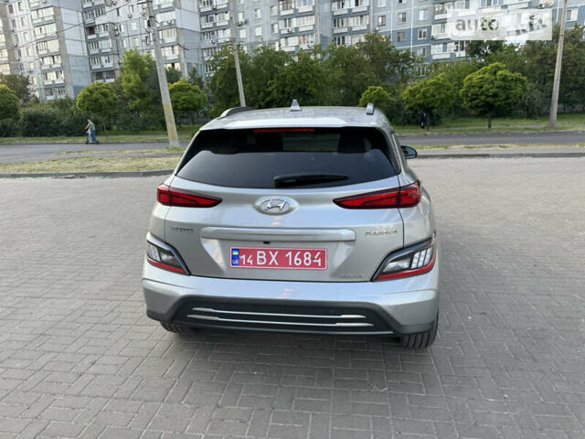 Сірий Хендай Kona Electric, об'ємом двигуна 0 л та пробігом 9 тис. км за 23900 $, фото 44 на Automoto.ua