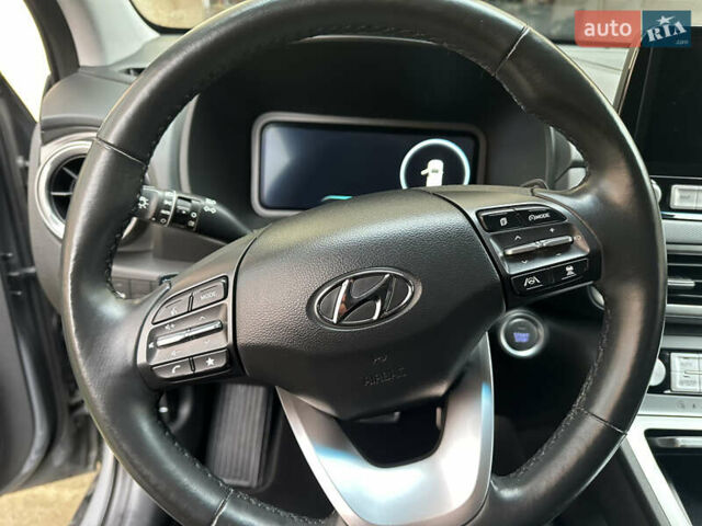 Сірий Хендай Kona Electric, об'ємом двигуна 0 л та пробігом 44 тис. км за 17600 $, фото 23 на Automoto.ua