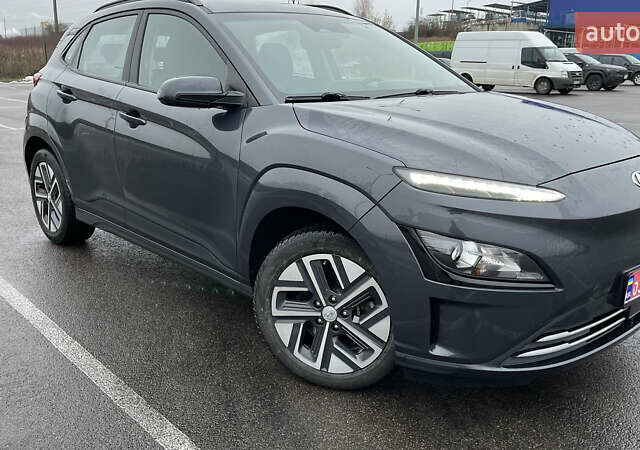 Сірий Хендай Kona Electric, об'ємом двигуна 0 л та пробігом 103 тис. км за 19700 $, фото 7 на Automoto.ua