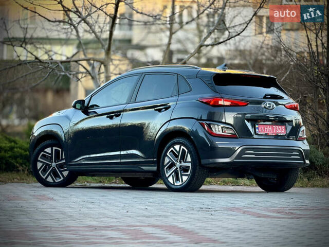 Сірий Хендай Kona Electric, об'ємом двигуна 0 л та пробігом 69 тис. км за 20700 $, фото 39 на Automoto.ua
