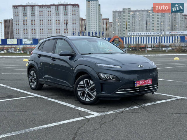 Сірий Хендай Kona Electric, об'ємом двигуна 0 л та пробігом 55 тис. км за 18500 $, фото 66 на Automoto.ua