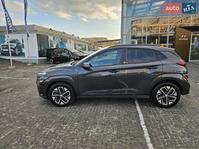 Сірий Хендай Kona Electric, об'ємом двигуна 0 л та пробігом 72 тис. км за 17300 $, фото 1 на Automoto.ua