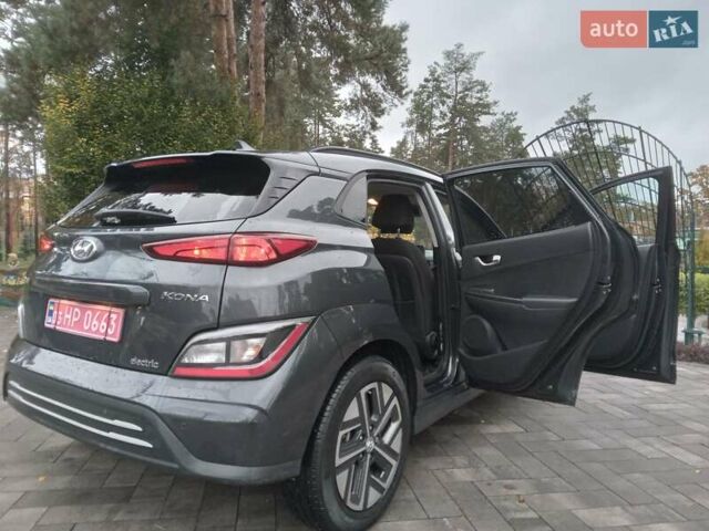 Сірий Хендай Kona Electric, об'ємом двигуна 0 л та пробігом 59 тис. км за 16890 $, фото 29 на Automoto.ua