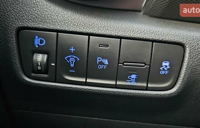 Сірий Хендай Kona Electric, об'ємом двигуна 0 л та пробігом 72 тис. км за 17300 $, фото 29 на Automoto.ua