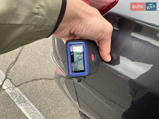 Серый Хендай Kona Electric, объемом двигателя 0 л и пробегом 50 тыс. км за 18500 $, фото 59 на Automoto.ua