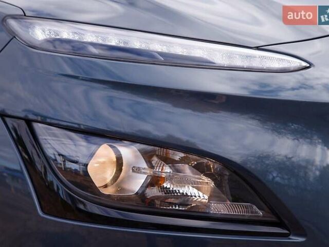 Серый Хендай Kona Electric, объемом двигателя 0 л и пробегом 46 тыс. км за 17950 $, фото 32 на Automoto.ua
