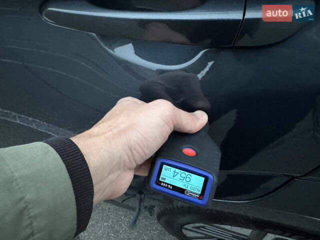 Сірий Хендай Kona Electric, об'ємом двигуна 0 л та пробігом 55 тис. км за 18500 $, фото 48 на Automoto.ua