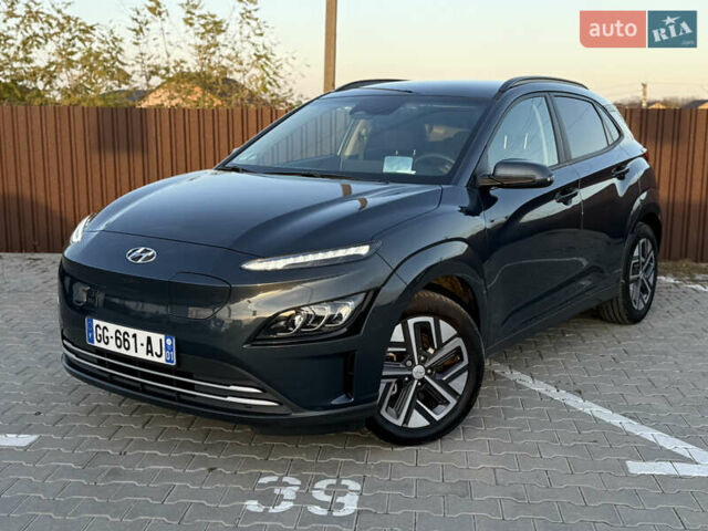 Сірий Хендай Kona Electric, об'ємом двигуна 0 л та пробігом 41 тис. км за 18650 $, фото 1 на Automoto.ua