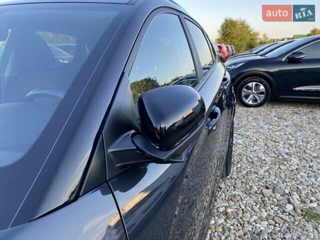 Серый Хендай Kona Electric, объемом двигателя 0 л и пробегом 115 тыс. км за 20600 $, фото 20 на Automoto.ua