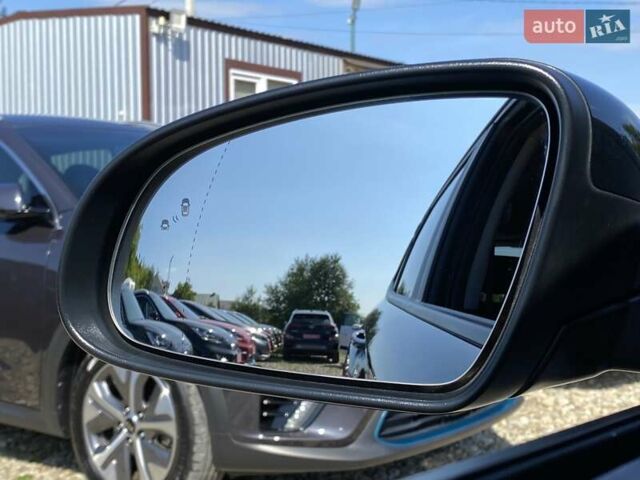 Серый Хендай Kona Electric, объемом двигателя 0 л и пробегом 115 тыс. км за 20600 $, фото 61 на Automoto.ua