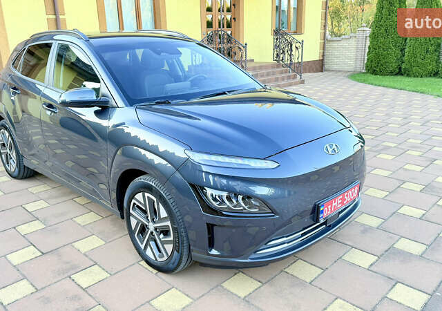 Сірий Хендай Kona Electric, об'ємом двигуна 0 л та пробігом 25 тис. км за 20600 $, фото 8 на Automoto.ua