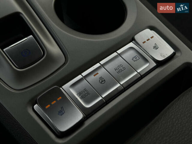 Сірий Хендай Kona Electric, об'ємом двигуна 0 л та пробігом 48 тис. км за 17500 $, фото 32 на Automoto.ua