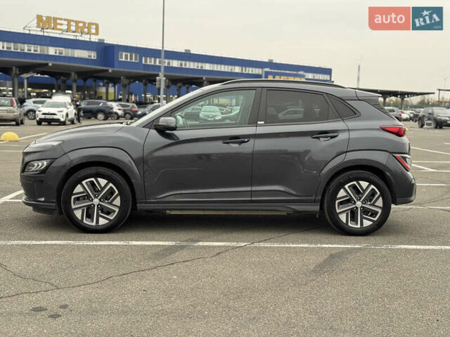 Серый Хендай Kona Electric, объемом двигателя 0 л и пробегом 50 тыс. км за 18500 $, фото 17 на Automoto.ua
