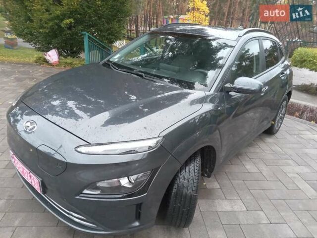 Сірий Хендай Kona Electric, об'ємом двигуна 0 л та пробігом 59 тис. км за 16890 $, фото 4 на Automoto.ua