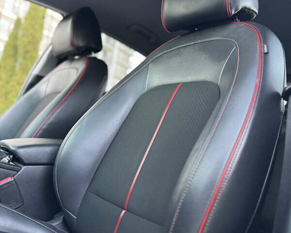 Сірий Хендай Kona Electric, об'ємом двигуна 0 л та пробігом 69 тис. км за 20700 $, фото 79 на Automoto.ua